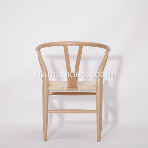 Wegner Wishbone Serokê Xwarinê